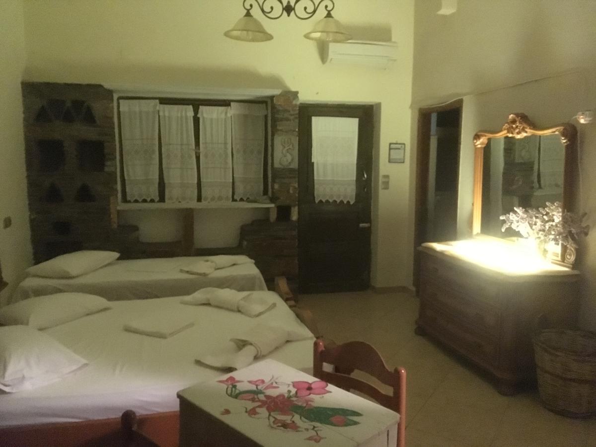 Afrodite Hotel Tinos Ngoại thất bức ảnh